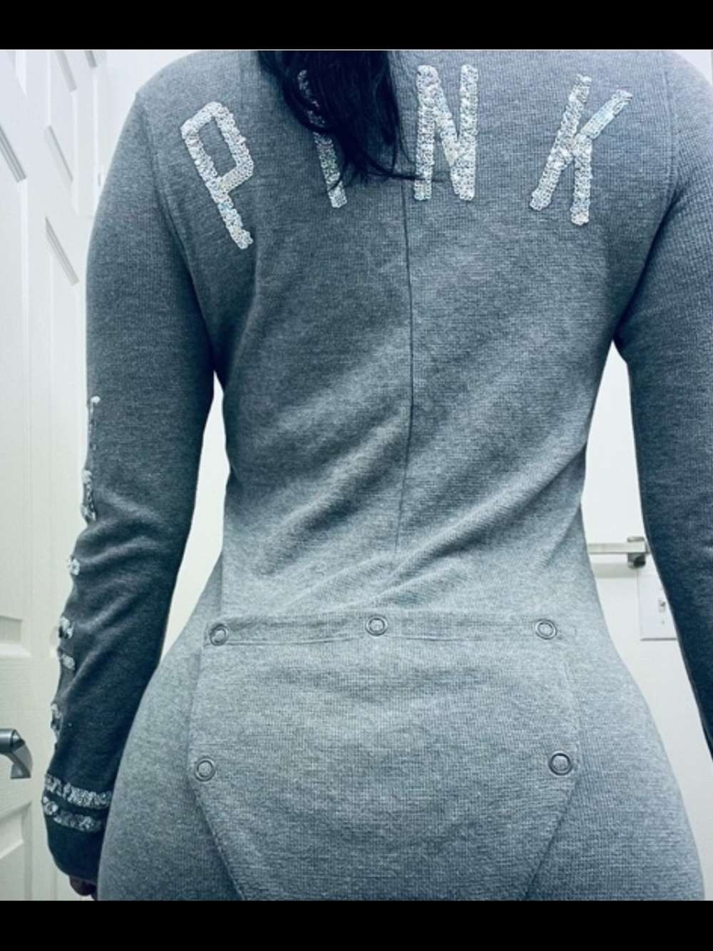 PINK Victoria's Secret Gray Sequin Logo Henley Bodysuit Pajama - Picture 3 of 3